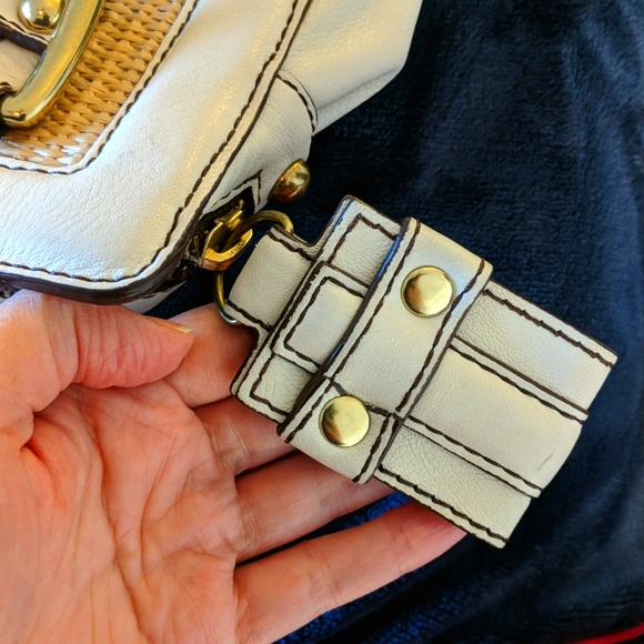 Vintage Banana Republic Leather and Straw Handbag - Picture 7 of 9